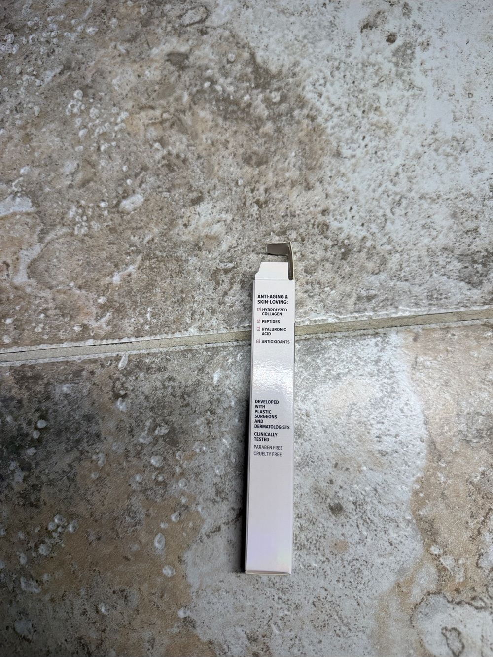 it cosmetics Bye Bye Under Eye Concealer - Light (Ultra Fair) waterproof New - Picture 3 of 4